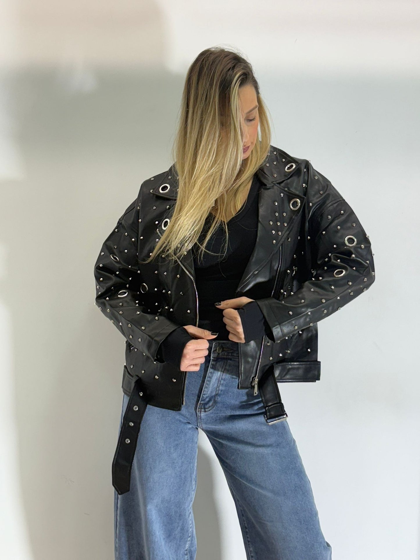 Giacca Ecopelle con Borchie - Stile Rock oversize